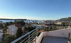 Cetvorosoban stan, Rab, Barbat na Rabu, prodaja, 600000 €, 163 m2