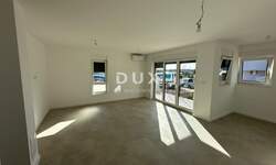 Trosoban stan, Pula, Šijana, prodaja, 275000 €, 85 m2