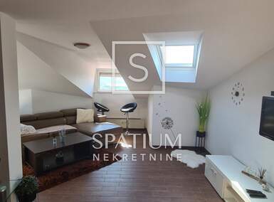 Trosoban stan, Novi Vinodolski, prodaja, 176000 €, 50 m2