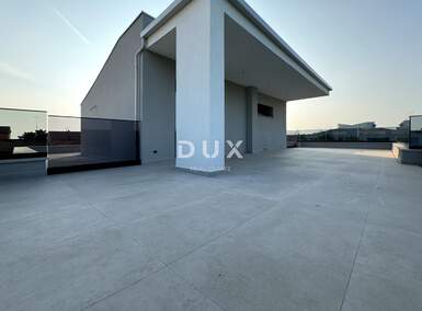 Cetvorosoban stan, Umag, prodaja, 441000 €, 103 m2