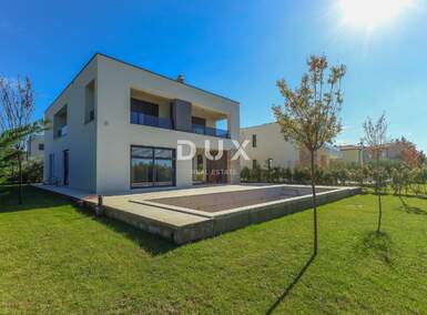 Kuca, Poreč, prodaja, 990000 €, 243 m2