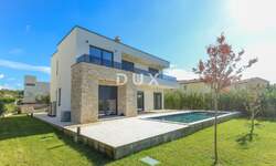 Kuca, Poreč, prodaja, 990000 €, 234 m2