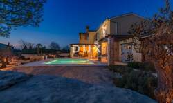 Kuca, Svetvinčenat, prodaja, 550000 €, 179 m2