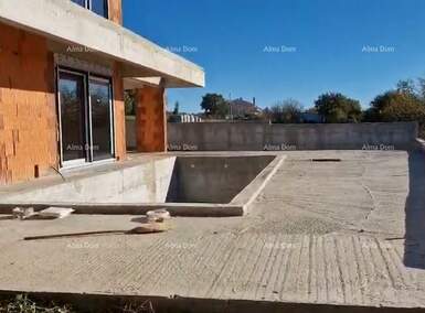 Kuca, Kanfanar, prodaja, 392000 €, 210 m2