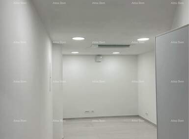 Poslovni prostor, Pula, prodaja, 59000 €, 18 m2