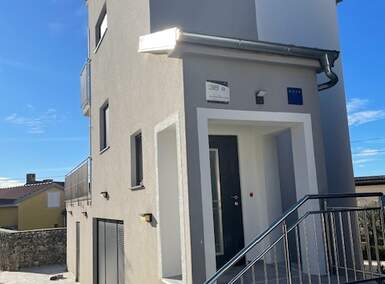 Kuca, Novi Vinodolski, prodaja, 450000 €, 160 m2