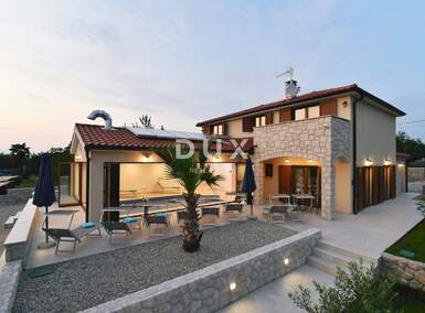 Kuca, Krk, Brzac, prodaja, 2300000 €, 350 m2