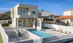 Kuca, Ližnjan, prodaja, 745000 €, 177 m2