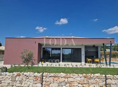 Kuca, Tinjan, prodaja, 420000 €, 102 m2