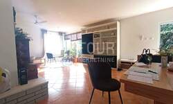 Trosoban stan, Lovran, prodaja, 270000 €, 80 m2