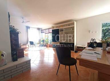 Trosoban stan, Lovran, prodaja, 270000 €, 80 m2