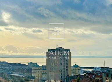 Stan, Rijeka, Centar, prodaja, 299000 €, 172 m2