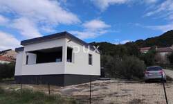 Kuca, Rab, Barbat na Rabu, prodaja, 269000 €, 75 m2