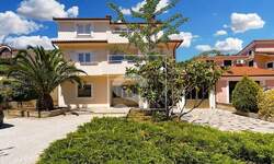 Kuca, Pula, Štinjan, prodaja, 610000 €, 420 m2