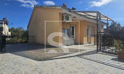 Kuca, Pula, Štinjan, prodaja, 410000 €, 160 m2