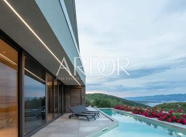 Kuca, Vrbnik, prodaja, 1567000 €, 268 m2