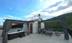 Kuca, Mošćenička Draga, Brseč, prodaja, 340000 €, 130 m2