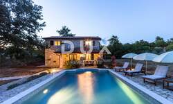 Kuca, Labin, prodaja, 495000 €, 154 m2