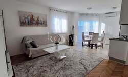 Trosoban stan, Viškovo, Mladenići, najam, 700 €, 60 m2