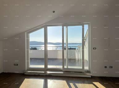 Trosoban stan, Medulin, prodaja, 565000 €, 191 m2