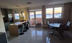 Trosoban stan, Rijeka, Turnić, prodaja, 250000 €, 63 m2