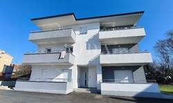 Trosoban stan, Viškovo, prodaja, 250000 €, 67 m2