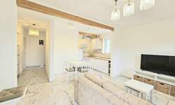 Trosoban stan, Pula, najam, 900 €, 64 m2