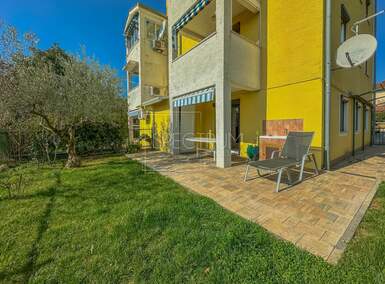 Trosoban stan, Novigrad, prodaja, 259000 €, 51 m2