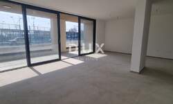 Trosoban stan, Pula, Veli vrh, prodaja, 313000 €, 103 m2