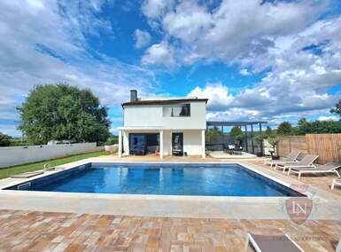 Kuca, Poreč, Garbina, prodaja, 530000 €, 130 m2