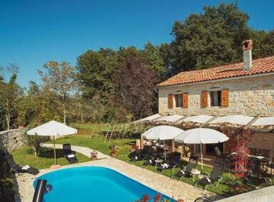 Kuca, Gračišće, prodaja, 400000 €, 190 m2