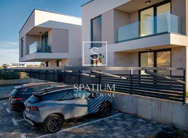 Trosoban stan, Medulin, Banjole, prodaja, 254000 €, 62 m2