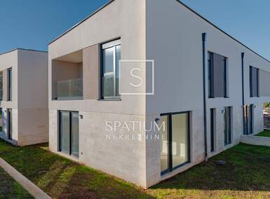 Dvosoban stan, Medulin, Banjole, prodaja, 240000 €, 58 m2