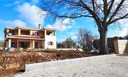 Kuca, Poreč, prodaja, 799000 €, 180 m2