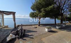 Kuca, Novi Vinodolski, prodaja, 1050000 €, 191 m2