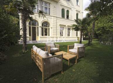 Cetvorosoban stan, Opatija, Opatija - Centar, najam, 4500 €, 129 m2