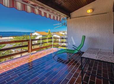 Kuca, Novi Vinodolski, prodaja, 490000 €, 204 m2