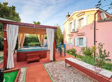 Kuca, Umag, Finida, prodaja, 420000 €, 168 m2