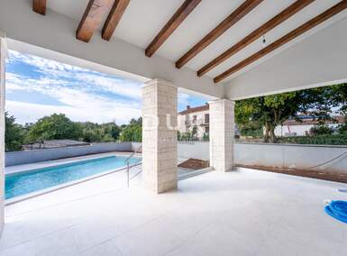 Kuca, Rovinj, prodaja, 475000 €, 147 m2