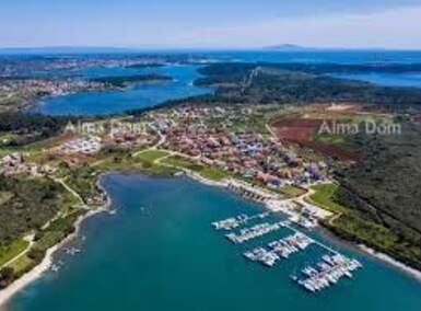 Kuca, Banjole, prodaja, 750000 €, 250 m2