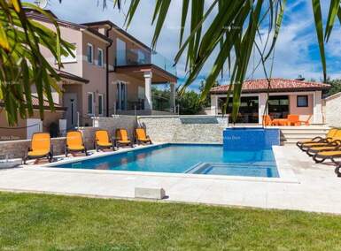 Kuca, Pula, prodaja, 1236000 €, 400 m2