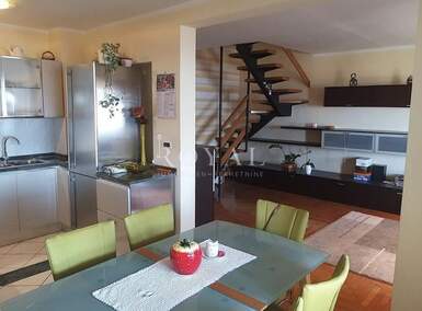 Stan, Kostrena, Paveki, najam, 1400 €, 135 m2