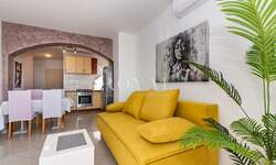 Trosoban stan, Kostrena, najam, 1000 €, 65 m2