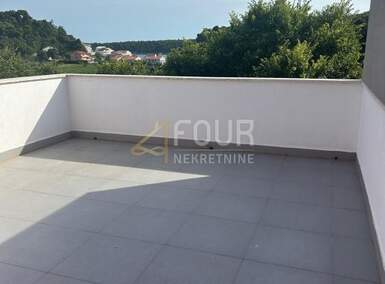 Trosoban stan, Rab, Palit, prodaja, 193000 €, 72 m2