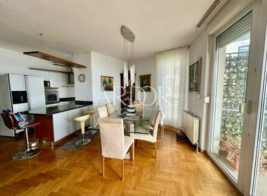 Cetvorosoban stan, Rijeka, Kantrida, najam, 1100 €, 118 m2