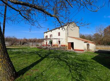 Kuca, Kanfanar, prodaja, 470000 €, 220 m2