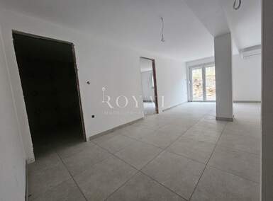 Dvosoban stan, Crikvenica, prodaja, 185400 €, 42 m2