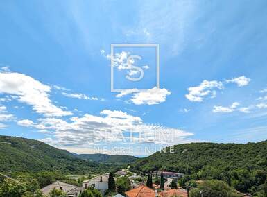 Trosoban stan, Rijeka, Orehovica, najam, 1000 €, 80 m2