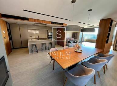 Trosoban stan, Novigrad, prodaja, 599000 €, 132 m2