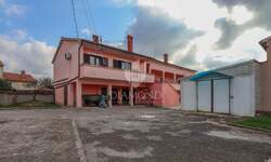 Kuca, Svetvinčenat, prodaja, 399000 €, 520 m2